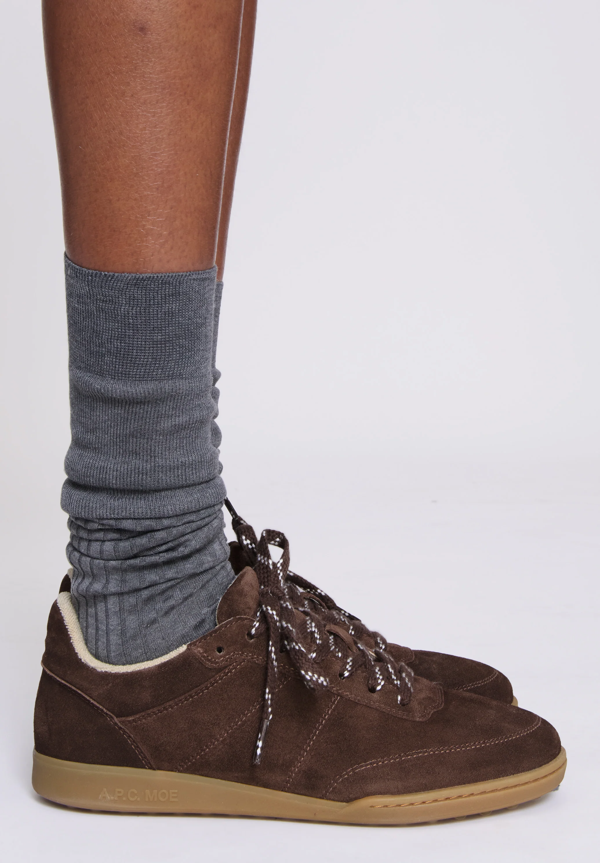 Moe sneakers