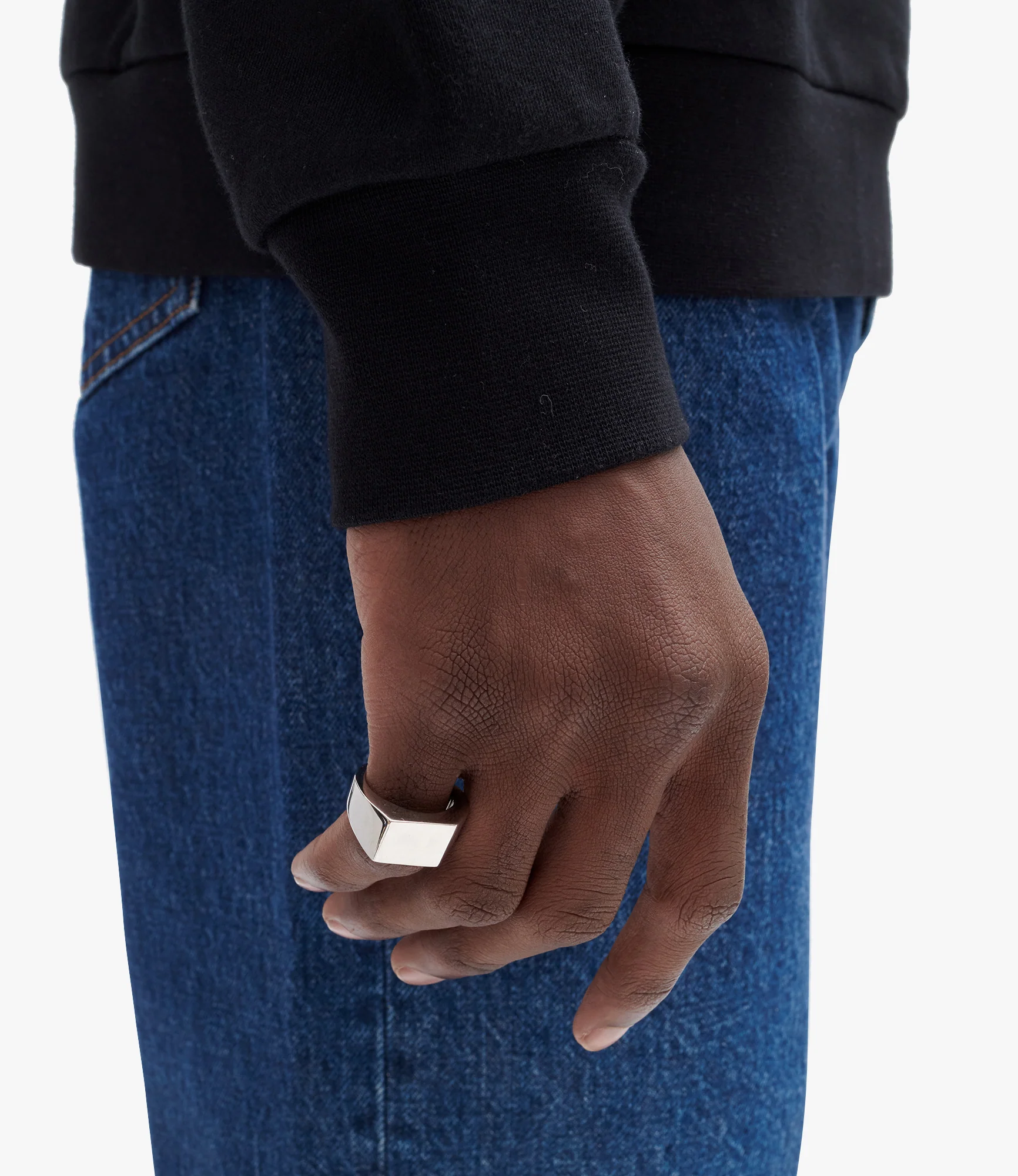 Minimal signet ring
