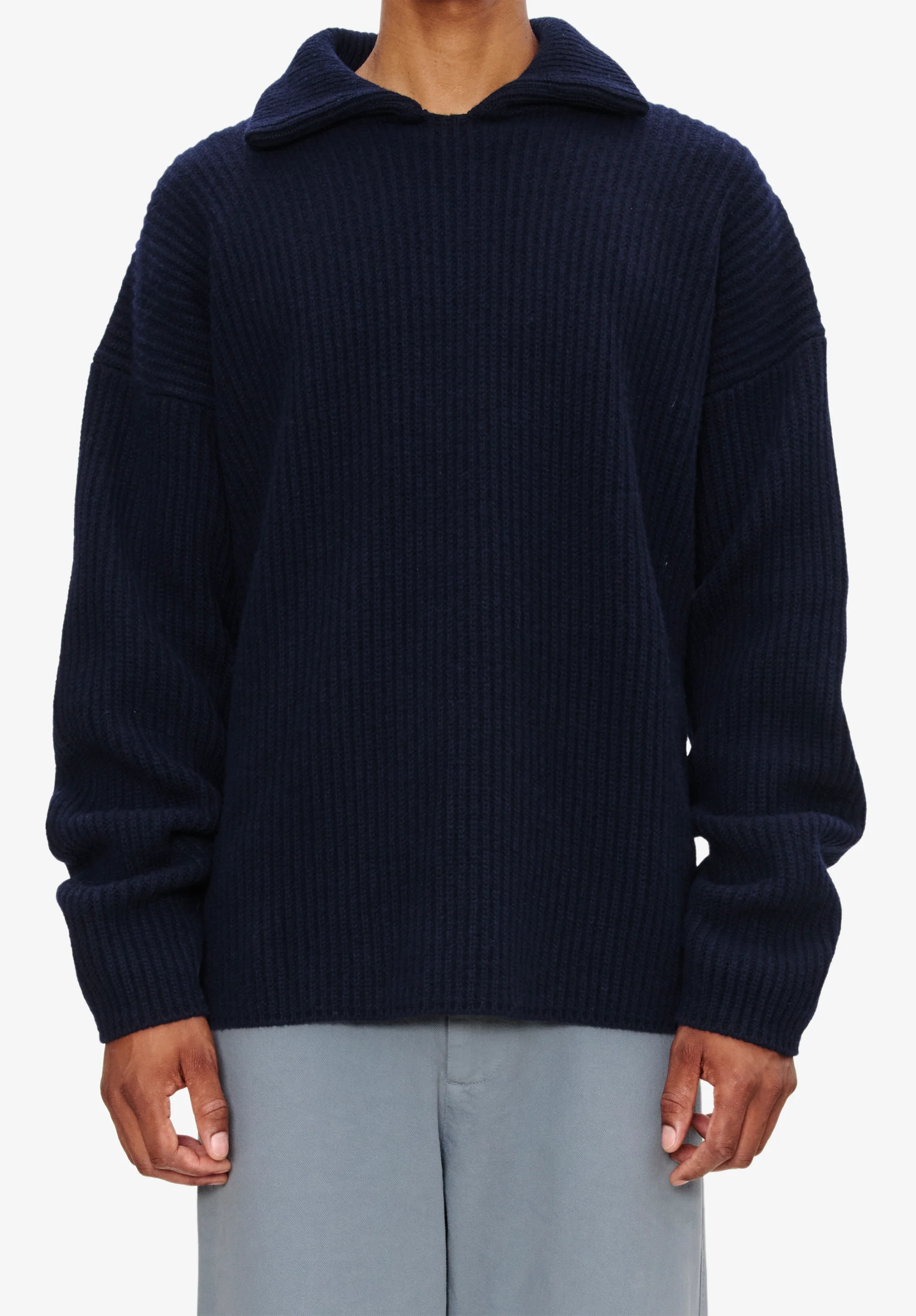 Wide-rib sweater with spread collar
