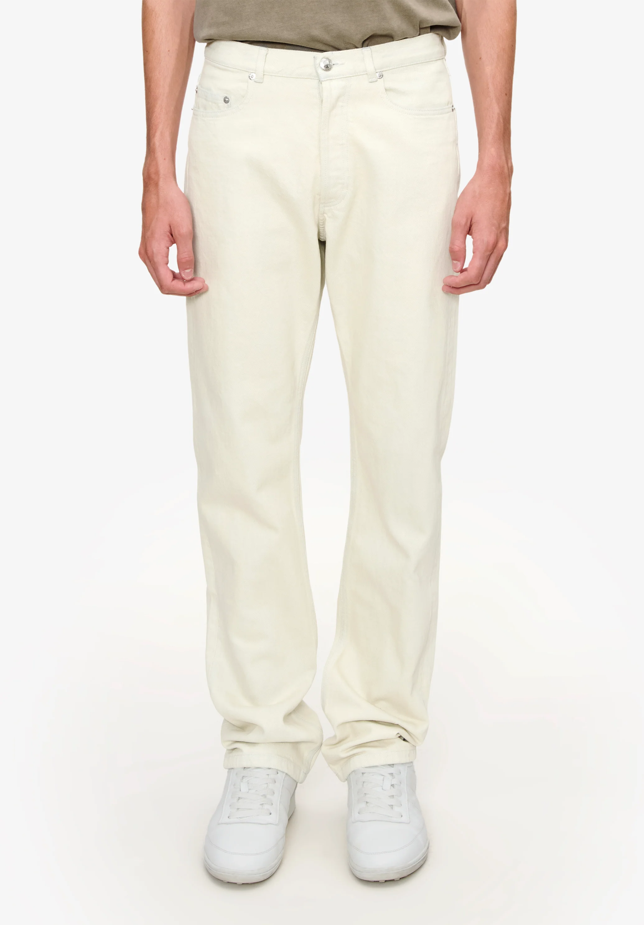 Standard Jeans