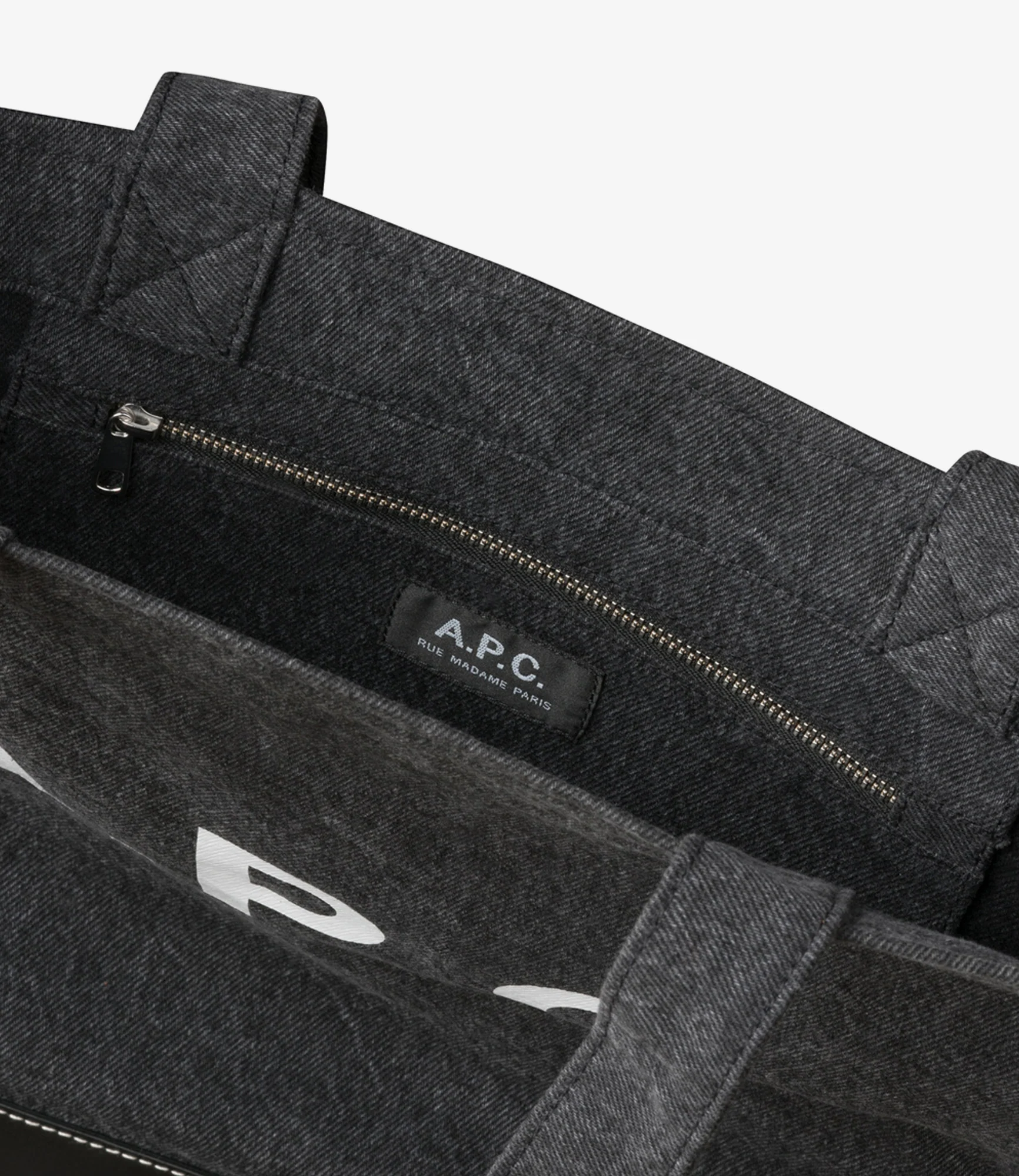 Axel E/W tote bag