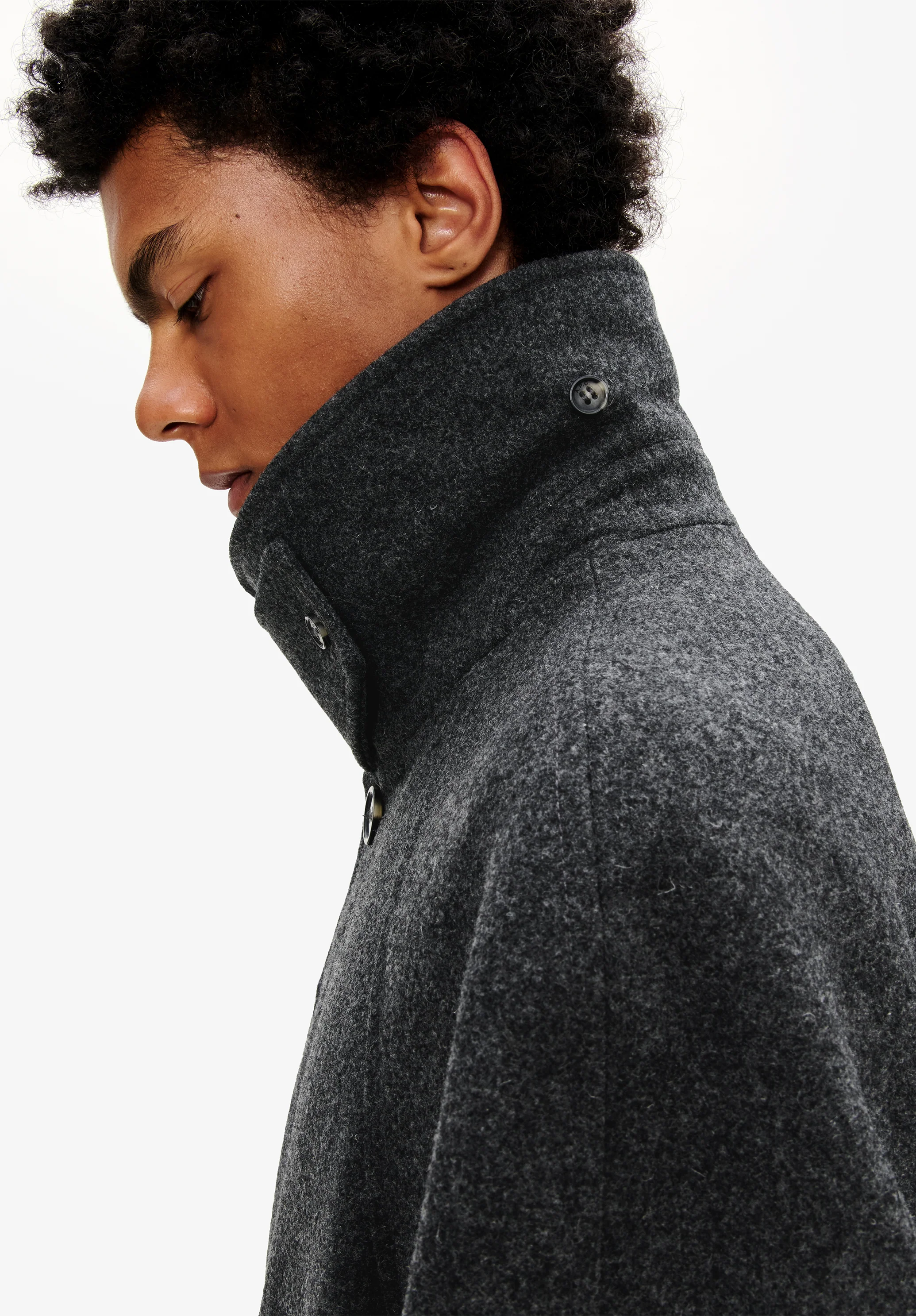 Raglan sleeve coat