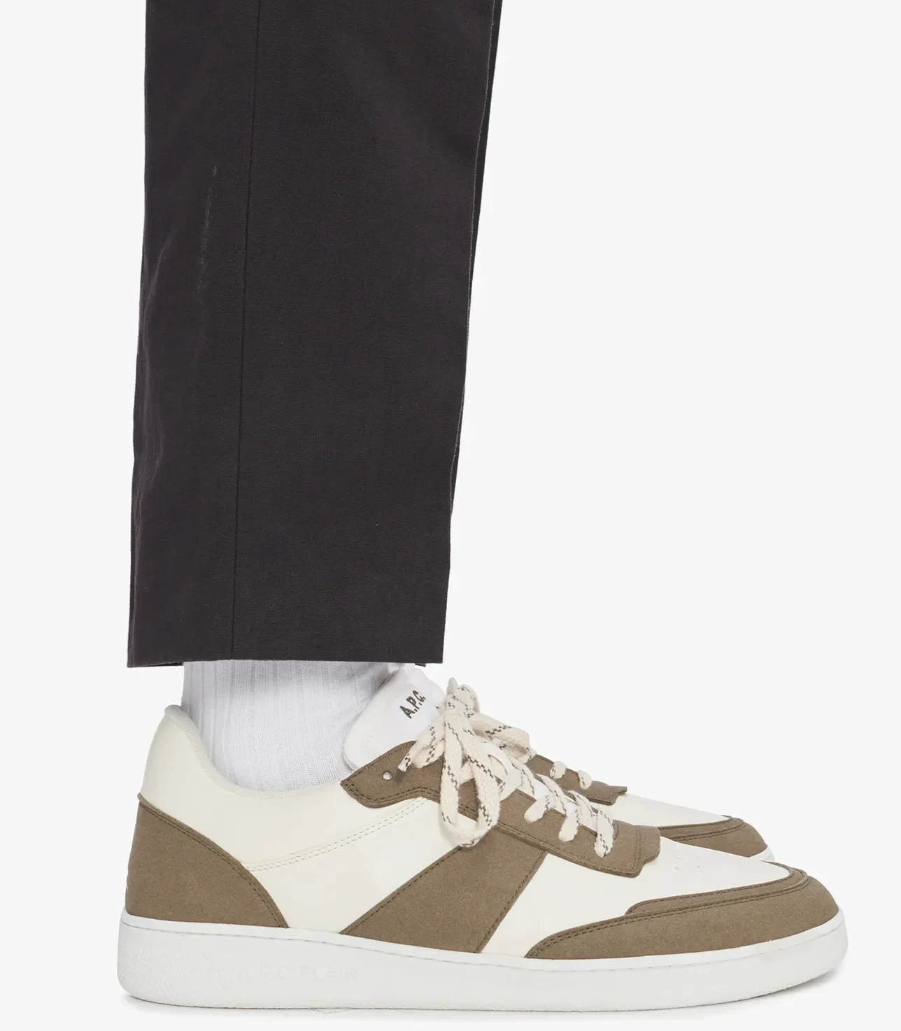 Plain sneakers