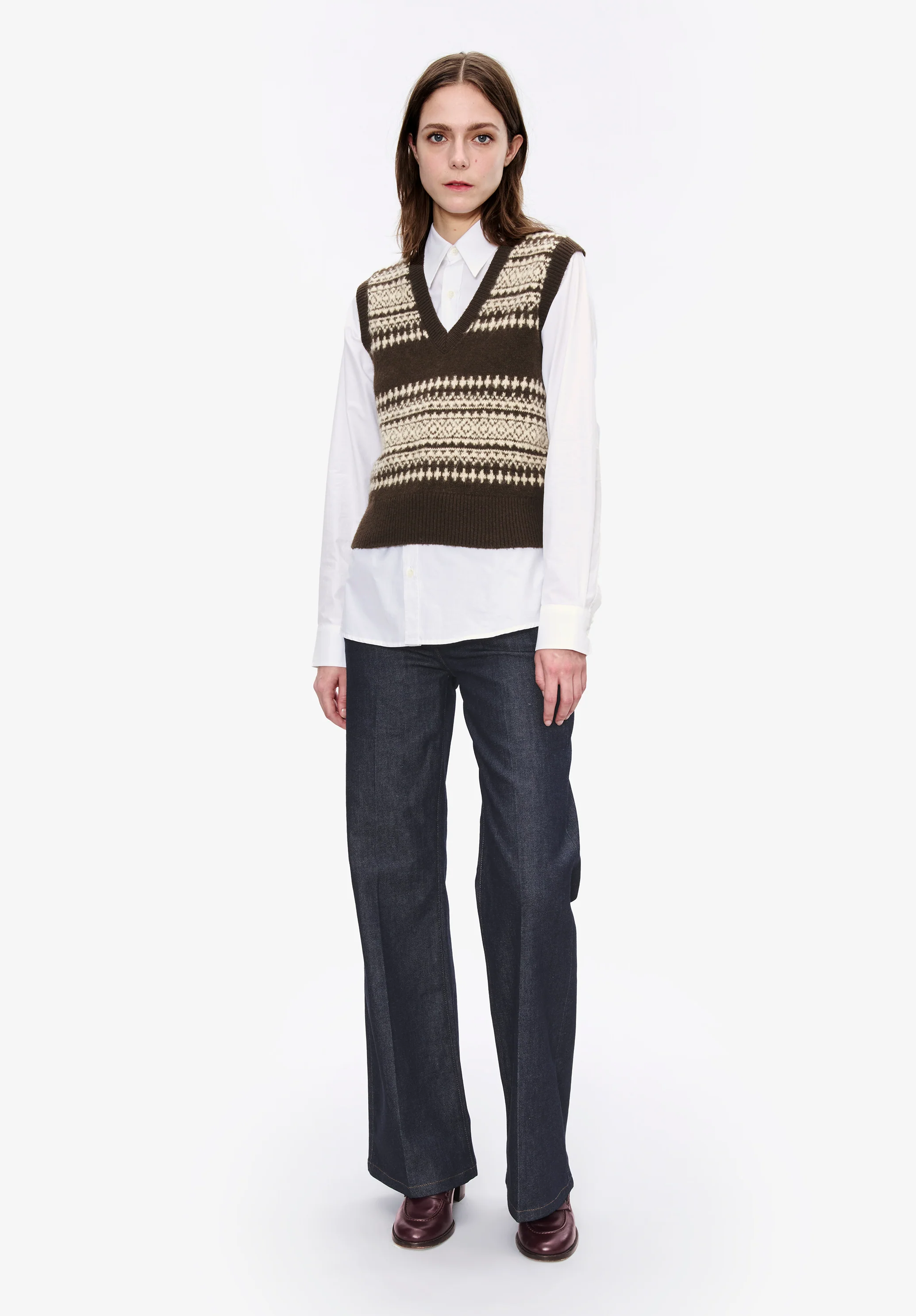 596-jacquard-sleeveless-sweater-2.webp Jacquard sleeveless sweater