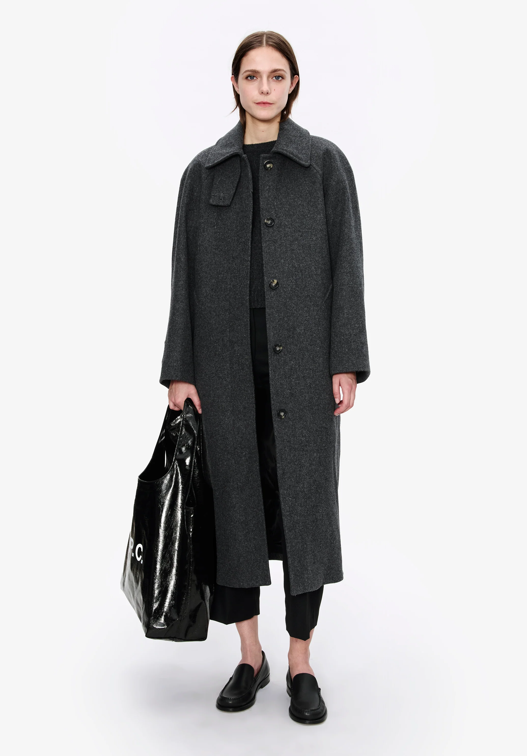 Raglan sleeve coat